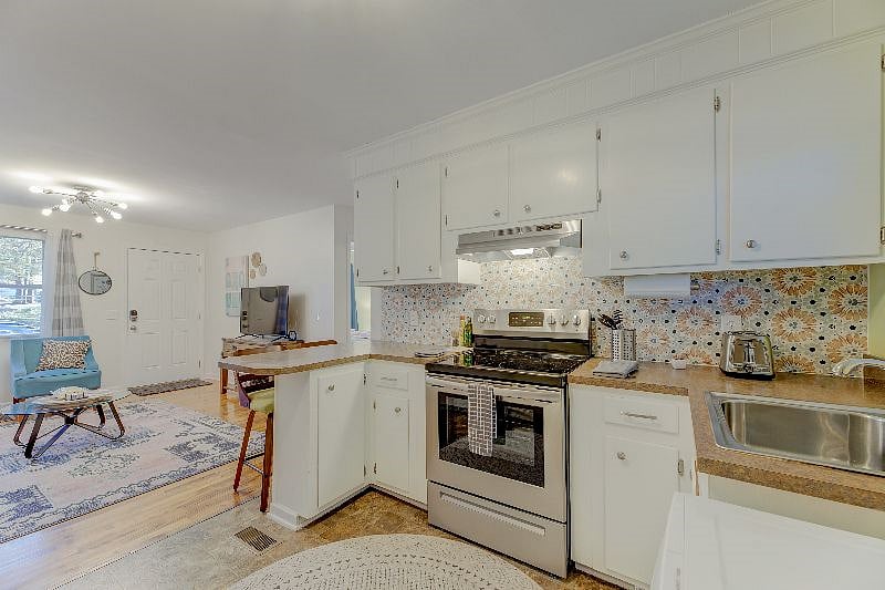 Furnished Finder property 523484_1 photo 18