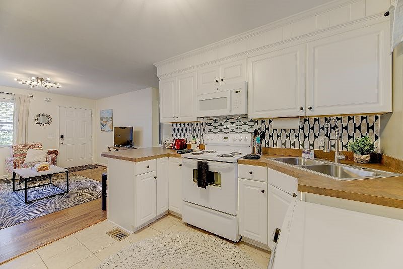 Furnished Finder property 523484_1 photo 29