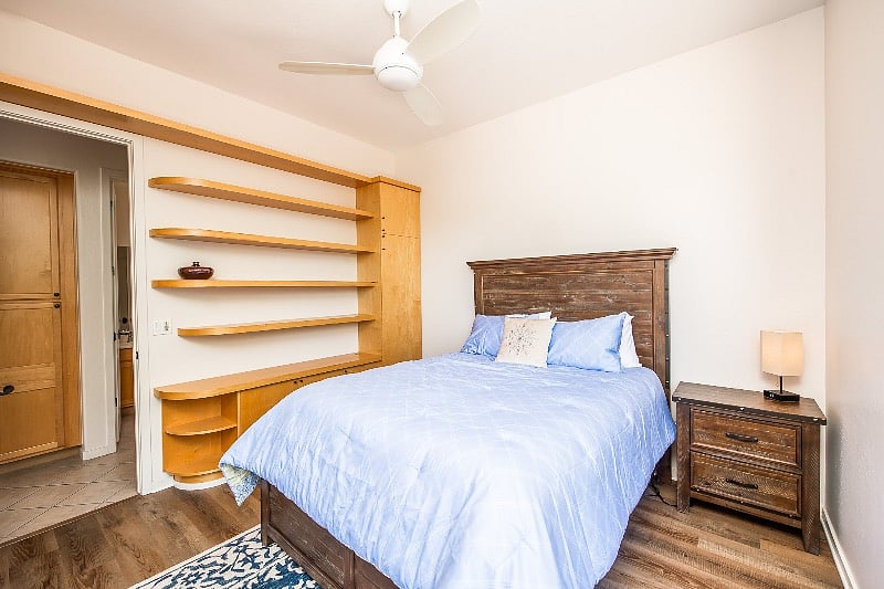 2nd bedroom, Comfy Queen bed