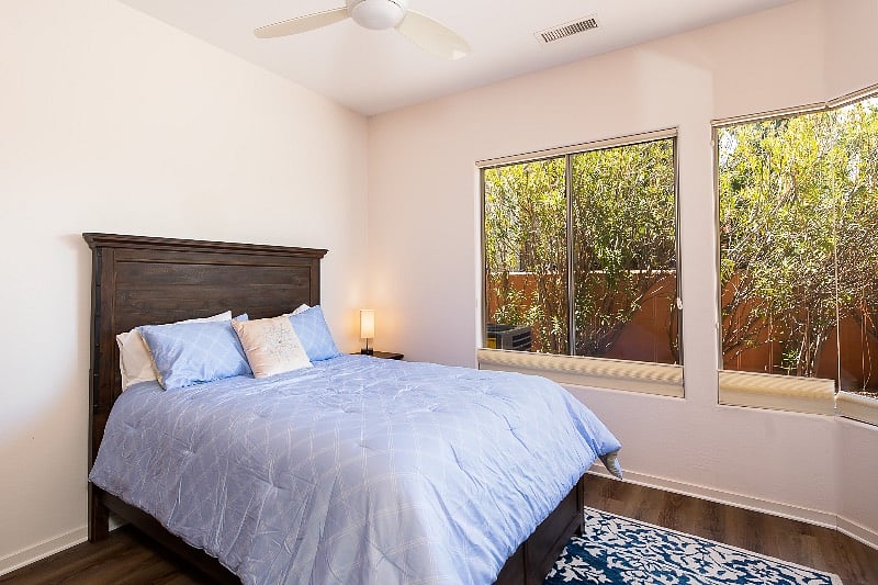 2nd bedroom, Comfy Queen bed