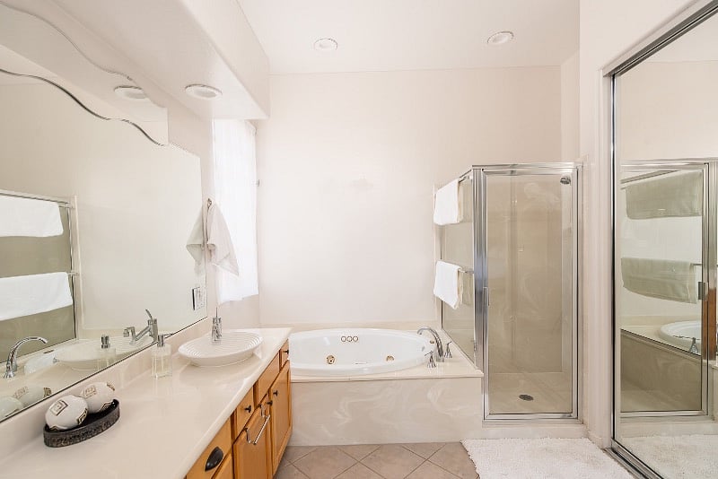 Master ensuite