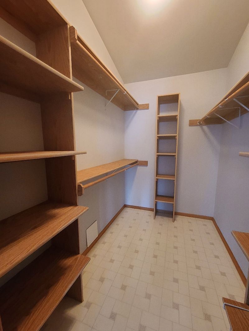 Furnished Finder property 523515_1 photo 12