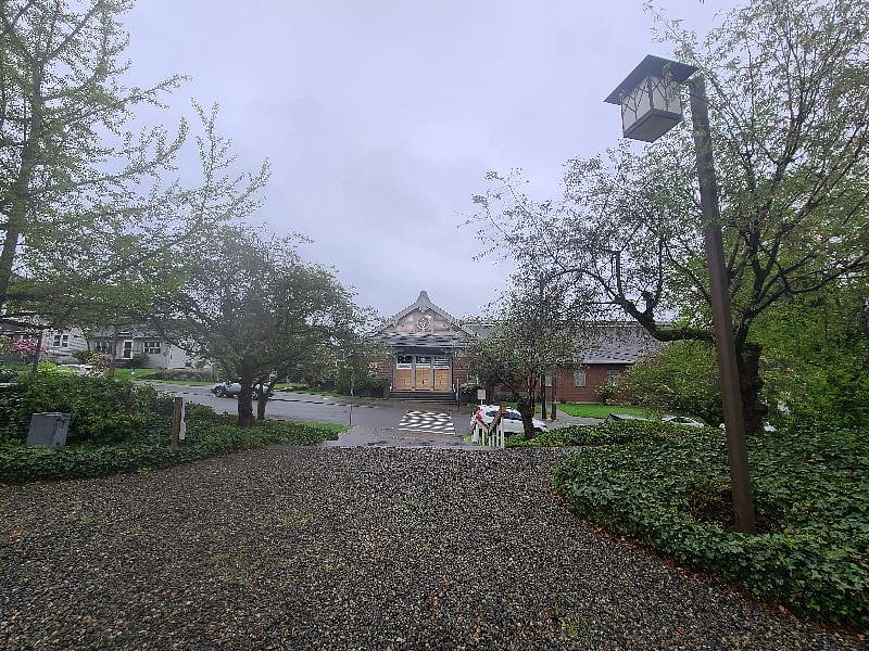 Shin Buddhist Temple - 2 minute walk