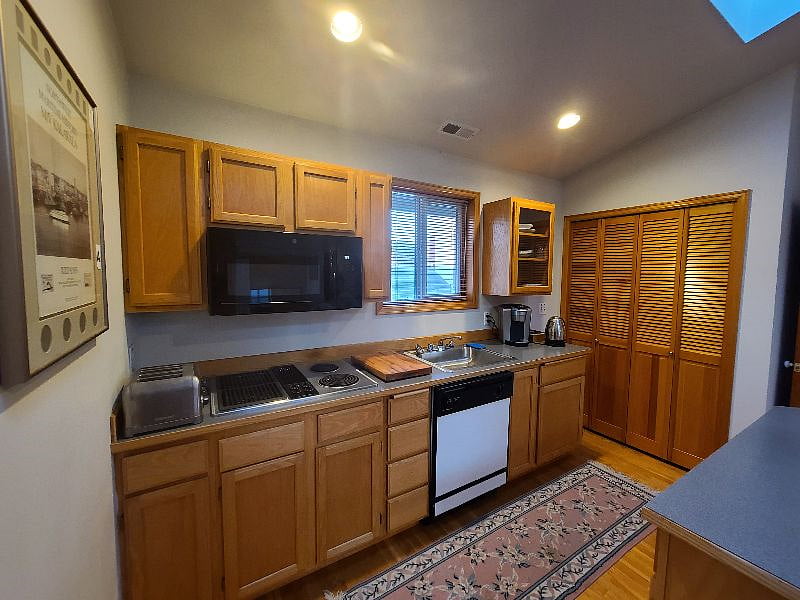 Furnished Finder property 523515_1 photo 48