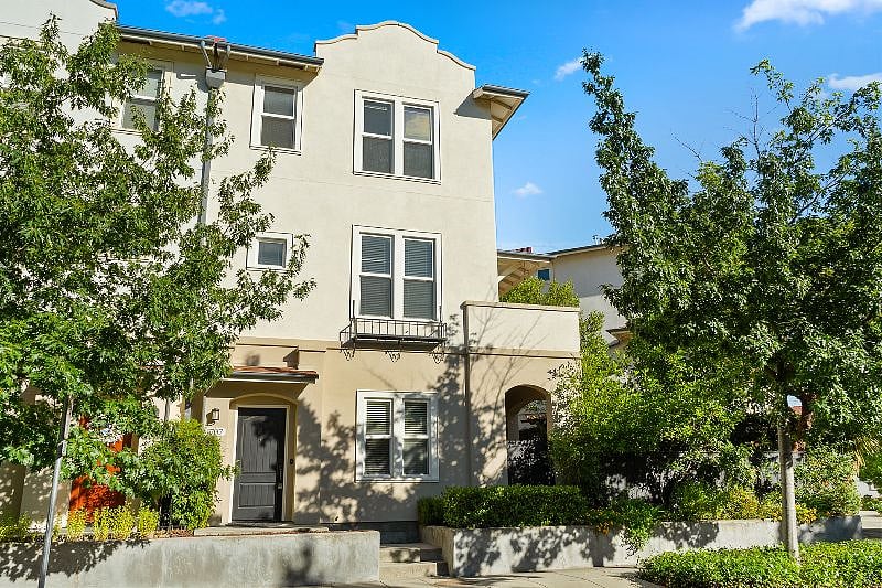 Furnished Finder property 523574_1 photo 1