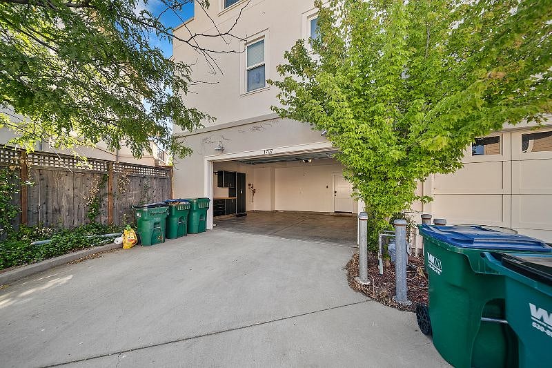 Furnished Finder property 523574_1 photo 9
