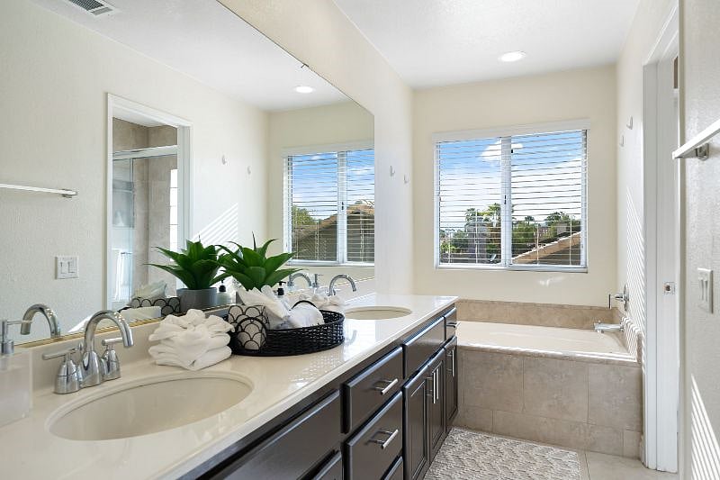 Furnished Finder property 523581_1 photo 18