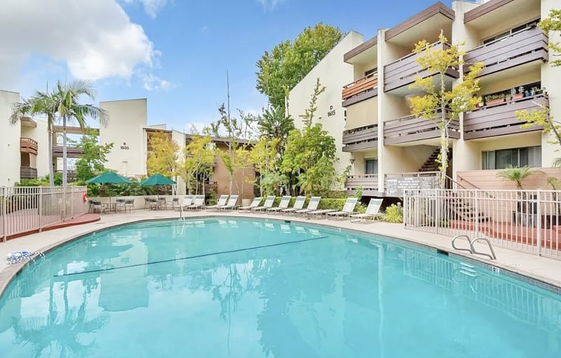 Furnished Finder property 523629_1 photo 22