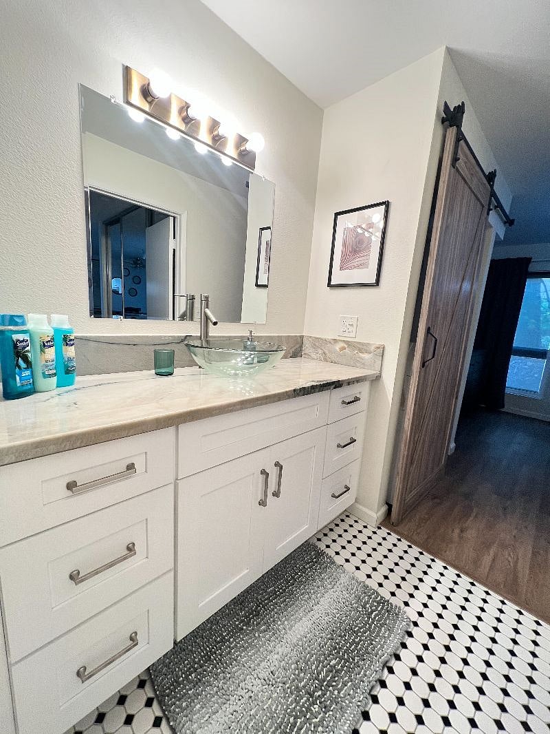 Furnished Finder property 523629_1 photo 17