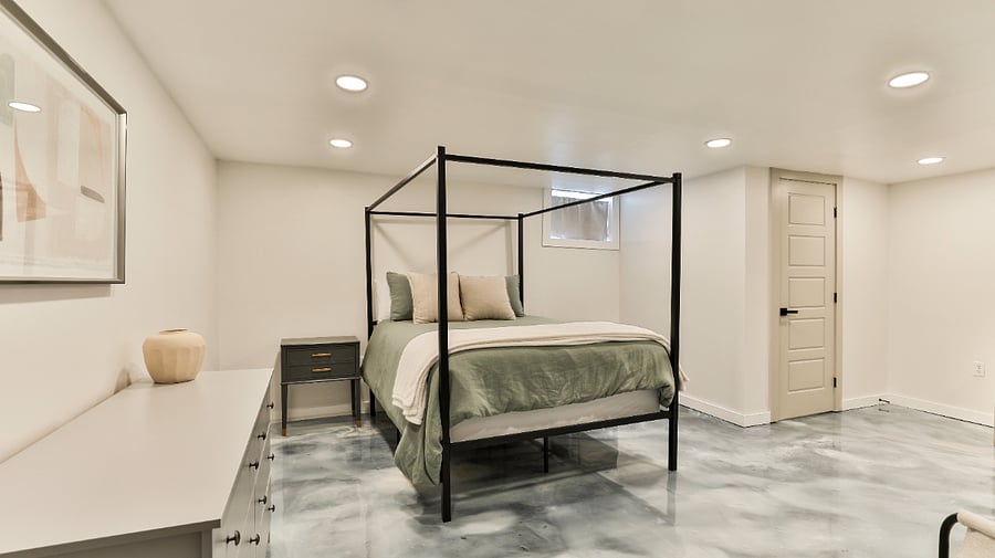 Primary Bedroom (Bedroom #2)