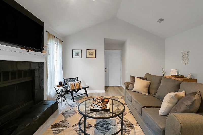 Furnished Finder property 523671_2 photo 3