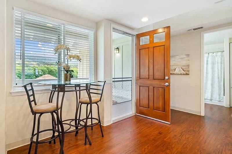 Furnished Finder property 523710_1 photo 3
