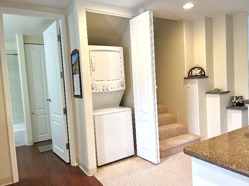 Furnished Finder property 523710_1 photo 17