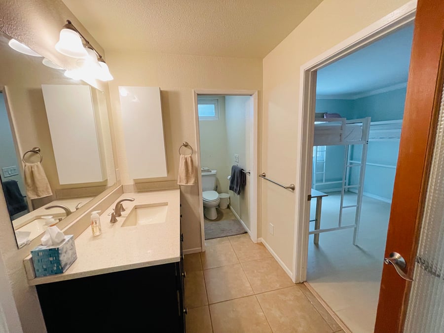Common sink area