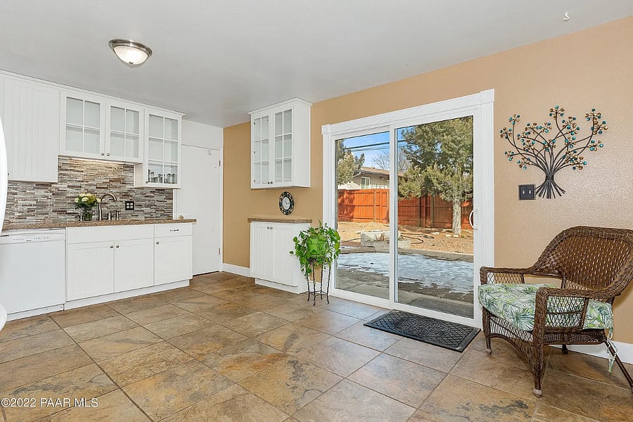 Furnished Finder property 523966_1 photo 14
