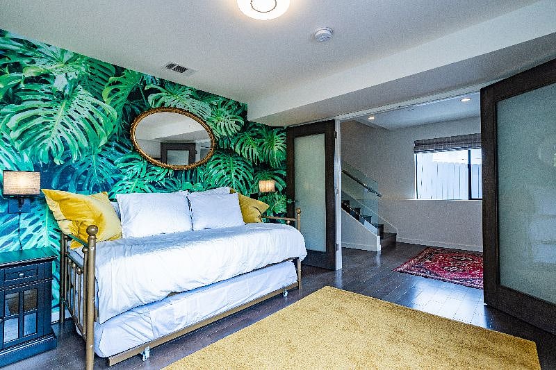 Furnished Finder property 523972_1 photo 32
