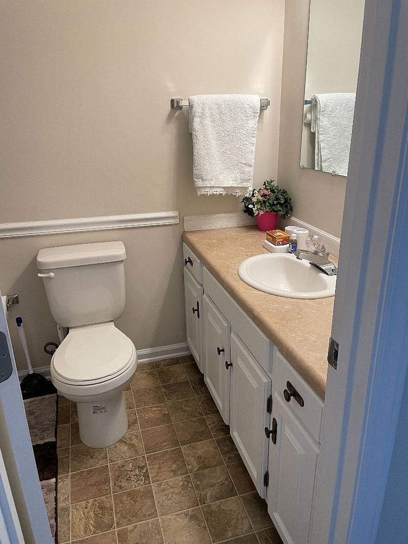 Furnished Finder property 524022_1 photo 9