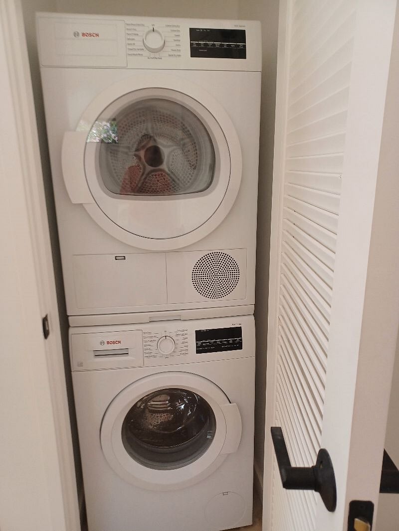 In unit washer/dryer