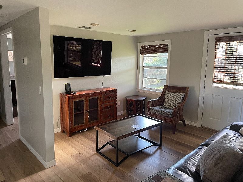 Furnished Finder property 524095_1 photo 4