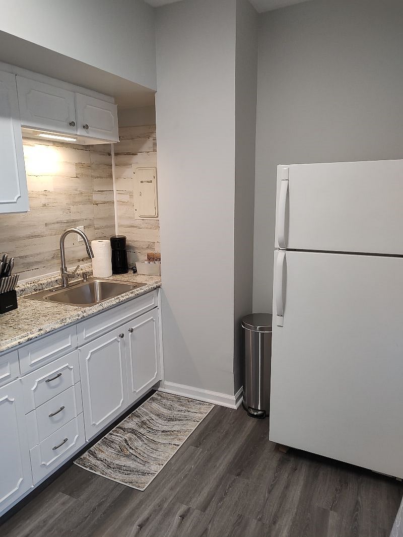 Furnished Finder property 524110_1 photo 2