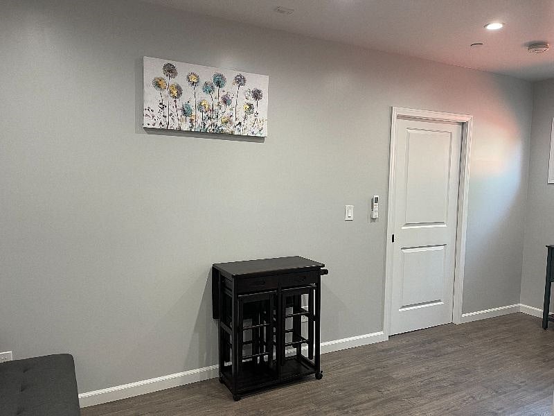 Furnished Finder property 524217_1 photo 18