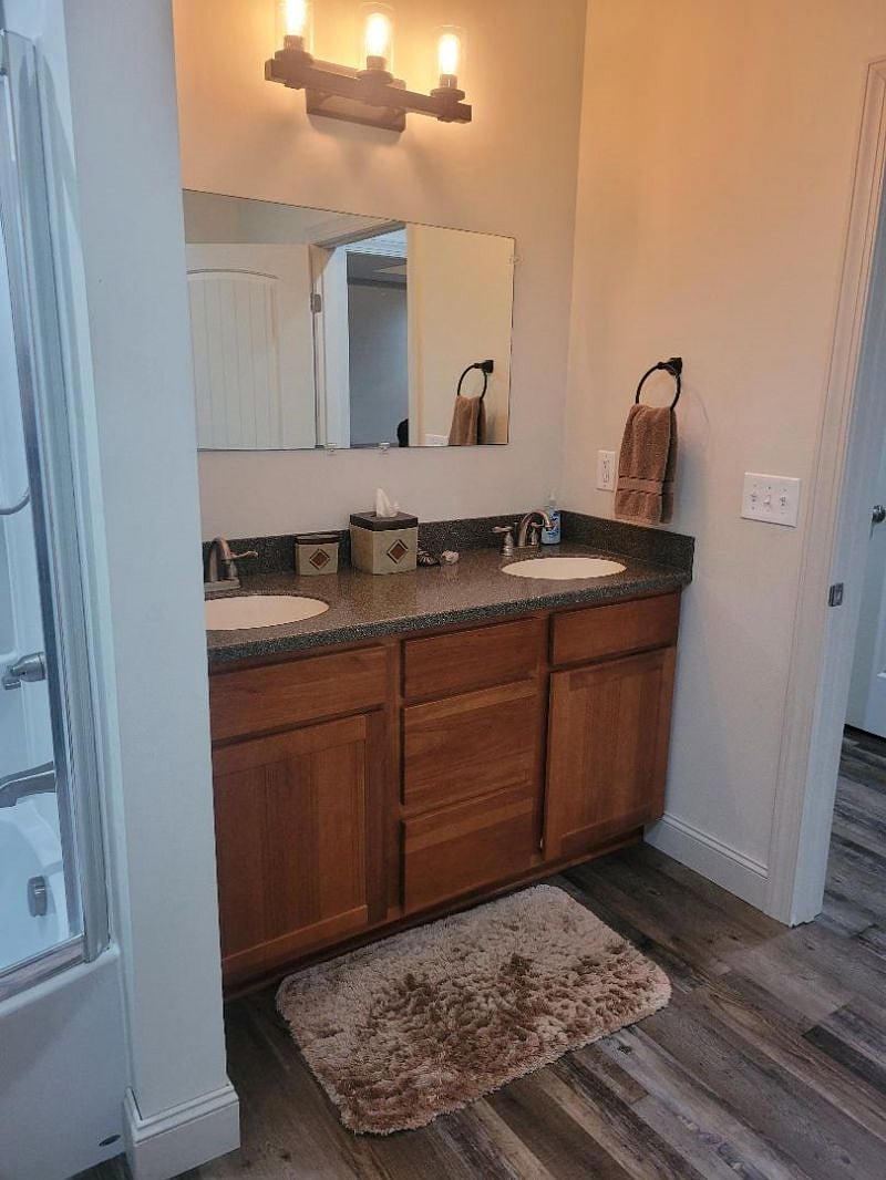 Large spacious bathroom sinks
His and hers.