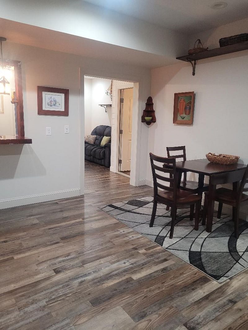 Kitchen dining table