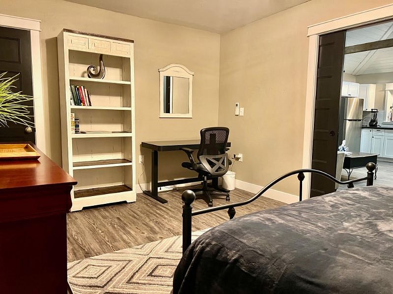 Furnished Finder property 524297_1 photo 2