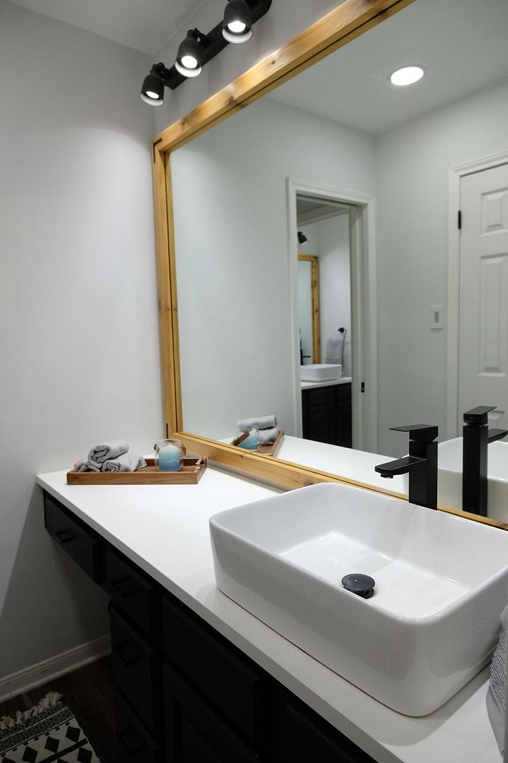 Master vanity