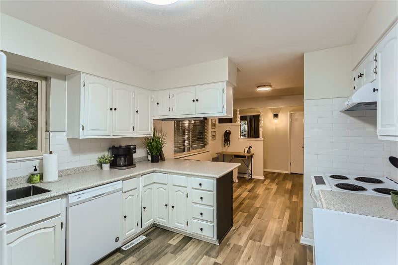 Furnished Finder property 524446_1 photo 9