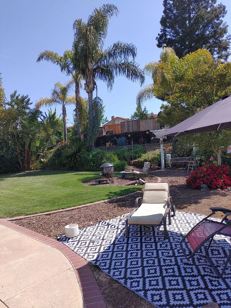 Large Fenced Back Yard
