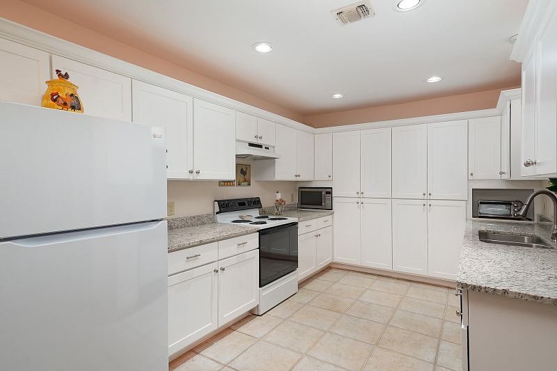 Furnished Finder property 524553_1 photo 10