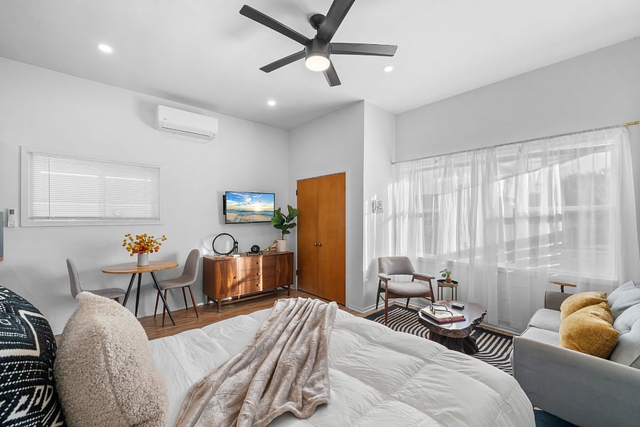 Furnished Finder property 524602_1 photo 6
