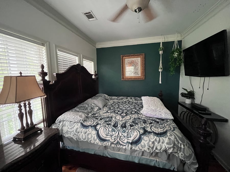 Master King room