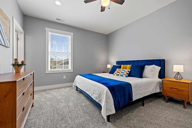 King Bedroom #2 (upstairs)