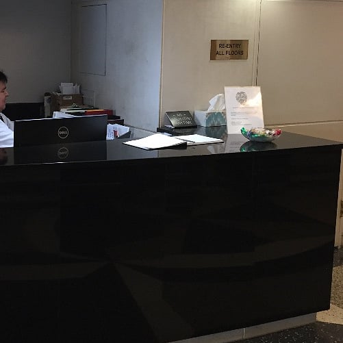 24 Hour Front Dest Attendant