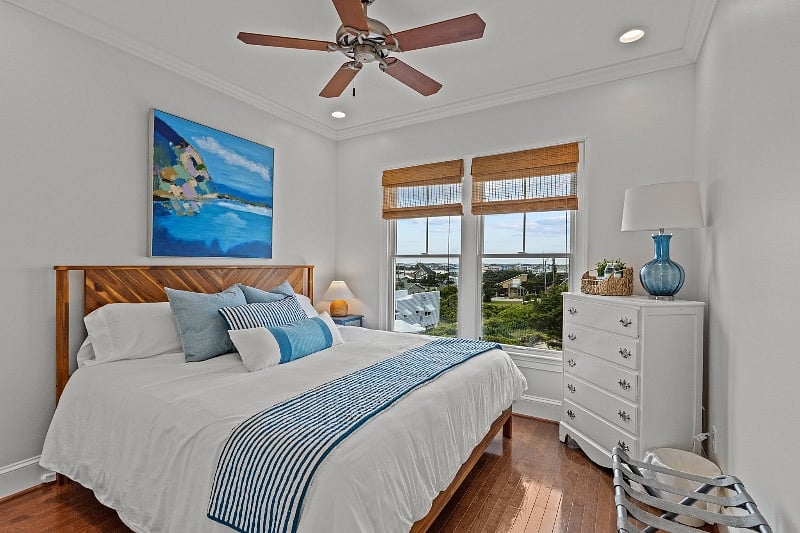 Bedroom 4 with king on top floor