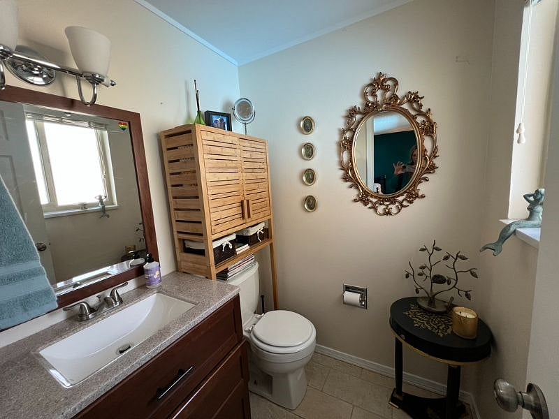 Powder room attached to master bedroom