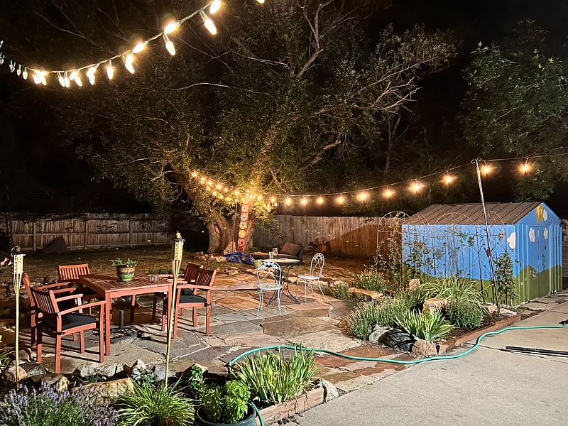 Lovely back yard with firepit