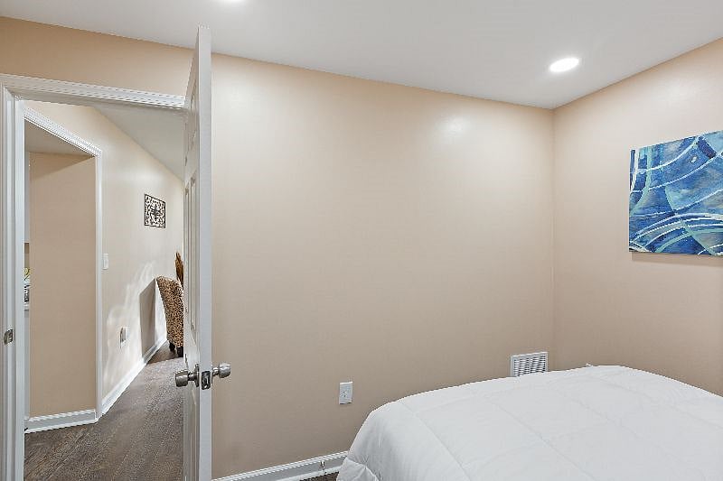Furnished Finder property 525002_1 photo 20
