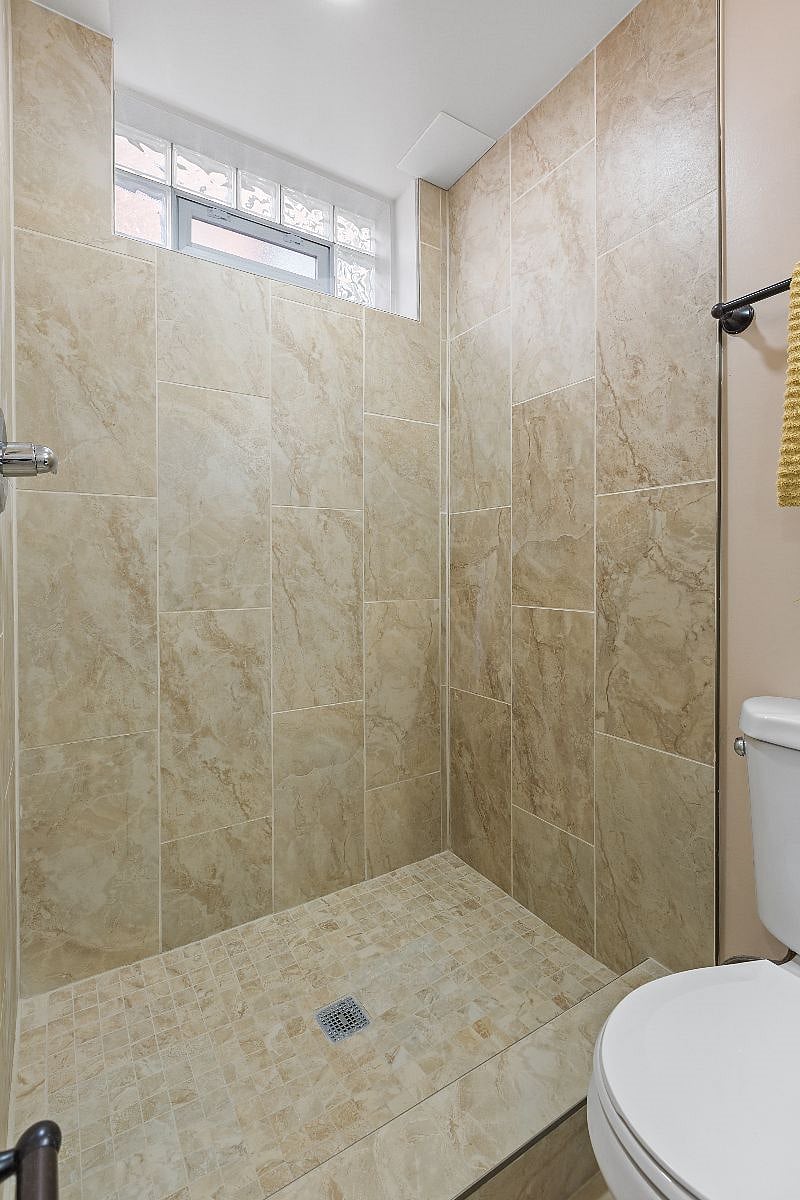Furnished Finder property 525002_1 photo 25