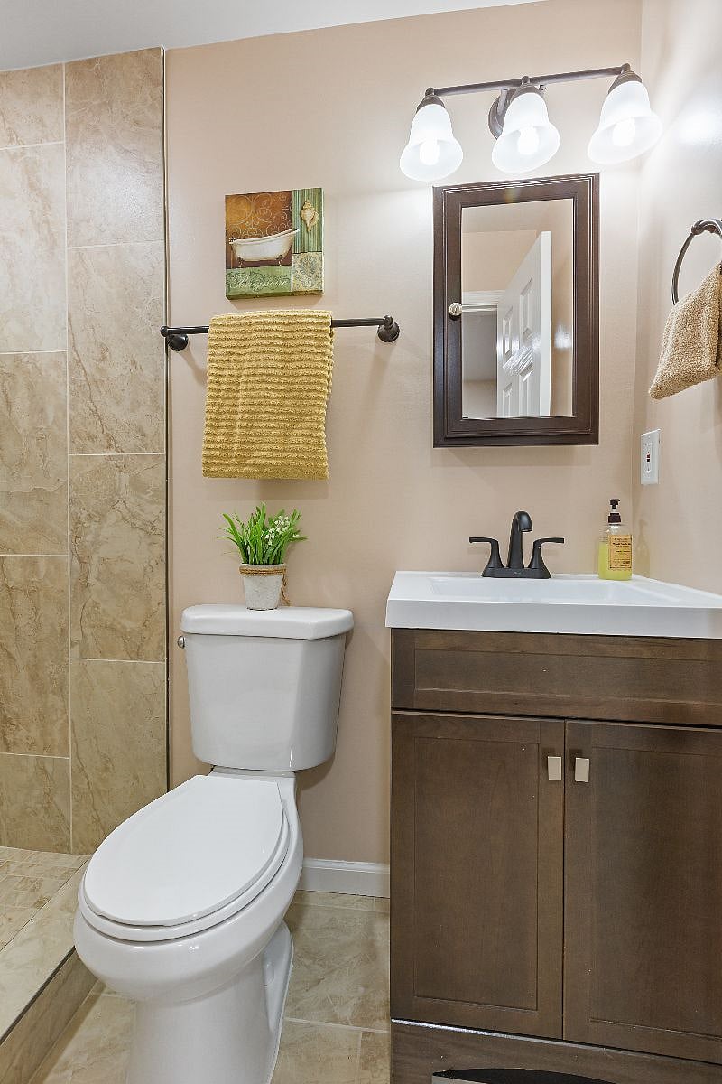 Furnished Finder property 525002_1 photo 22