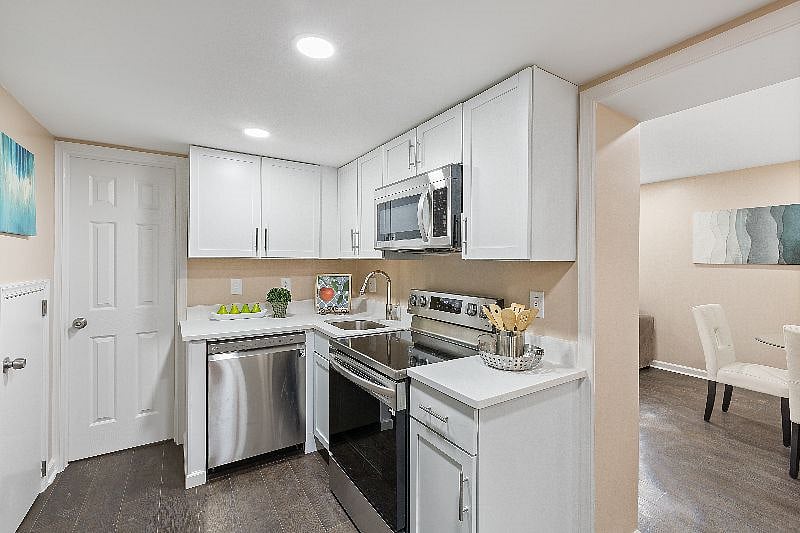 Furnished Finder property 525002_1 photo 13