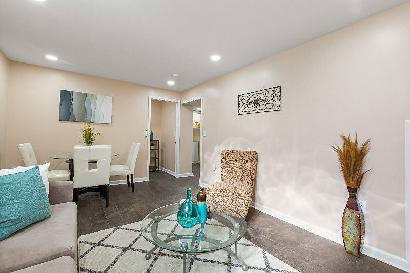 Furnished Finder property 525002_1 photo 9