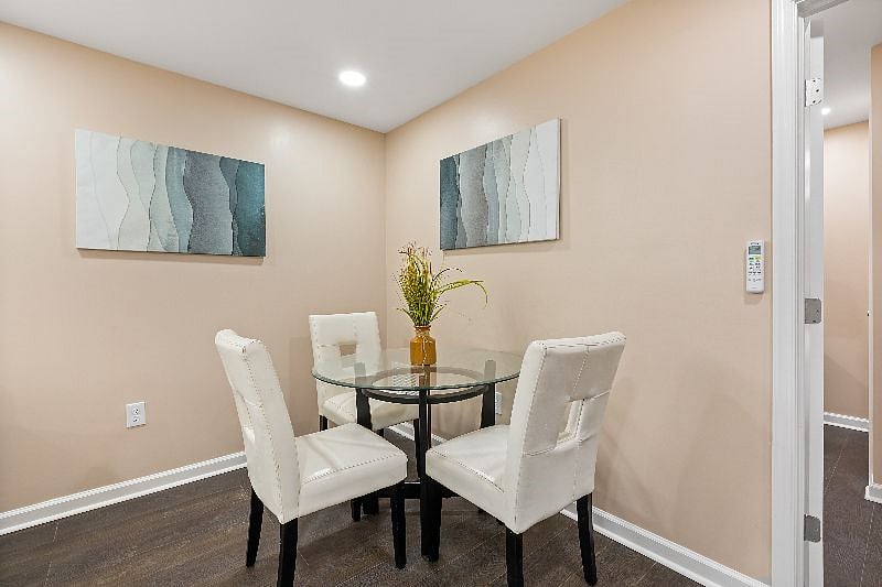 Furnished Finder property 525002_1 photo 11
