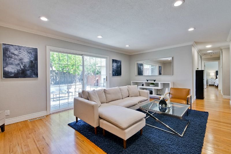 Furnished Finder property 525097_1 photo 4