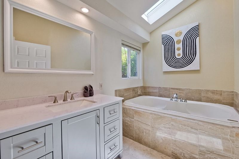 Furnished Finder property 525097_1 photo 15