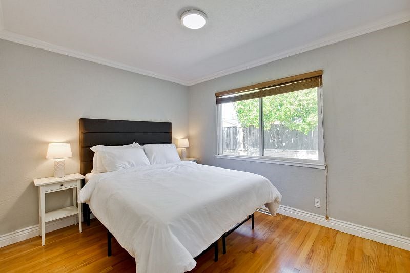 Furnished Finder property 525097_1 photo 21