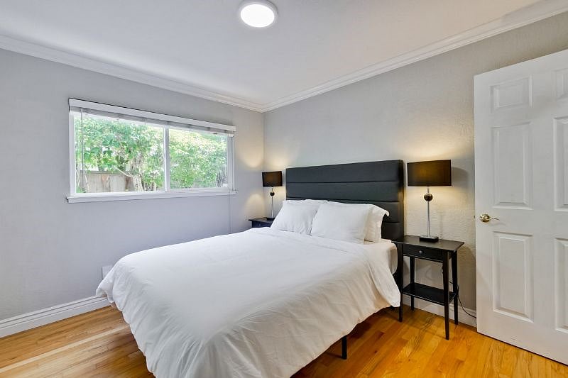 Furnished Finder property 525097_1 photo 24