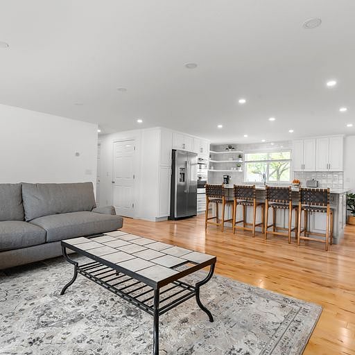 Furnished Finder property 525131_1 photo 5